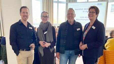 Der Vorstand der LVR-Klinik Mönchengladbach bei der Vorstellung von MentivO für Kooperationspartner*innen der Klinik.