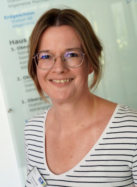 Portraitfoto Yvonne Simeonidis, Öffentlichkeitsbeauftragte